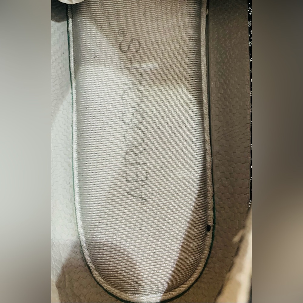 AEROSOLES cushioned mesh and leather sneakers, 8.5 - Picture 4 of 7